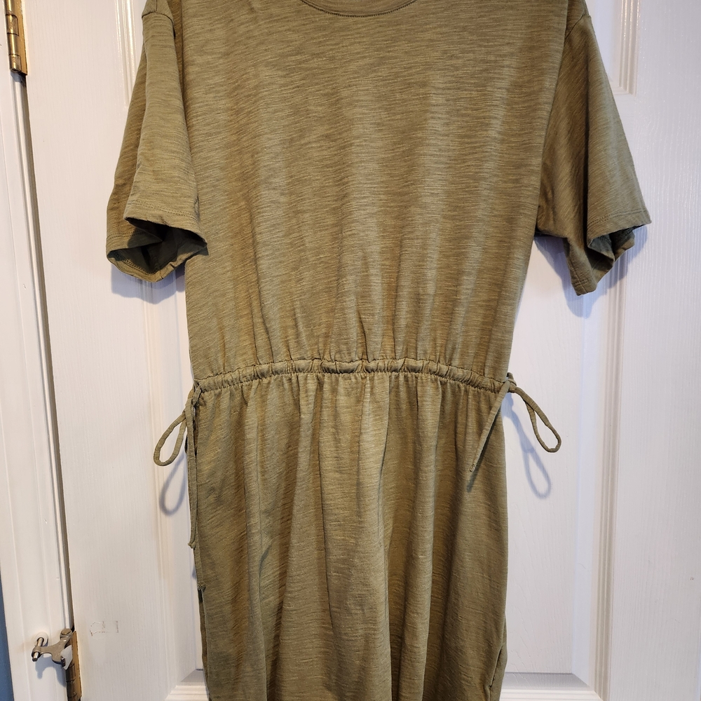 Old Navy Olive Green T-Shirt